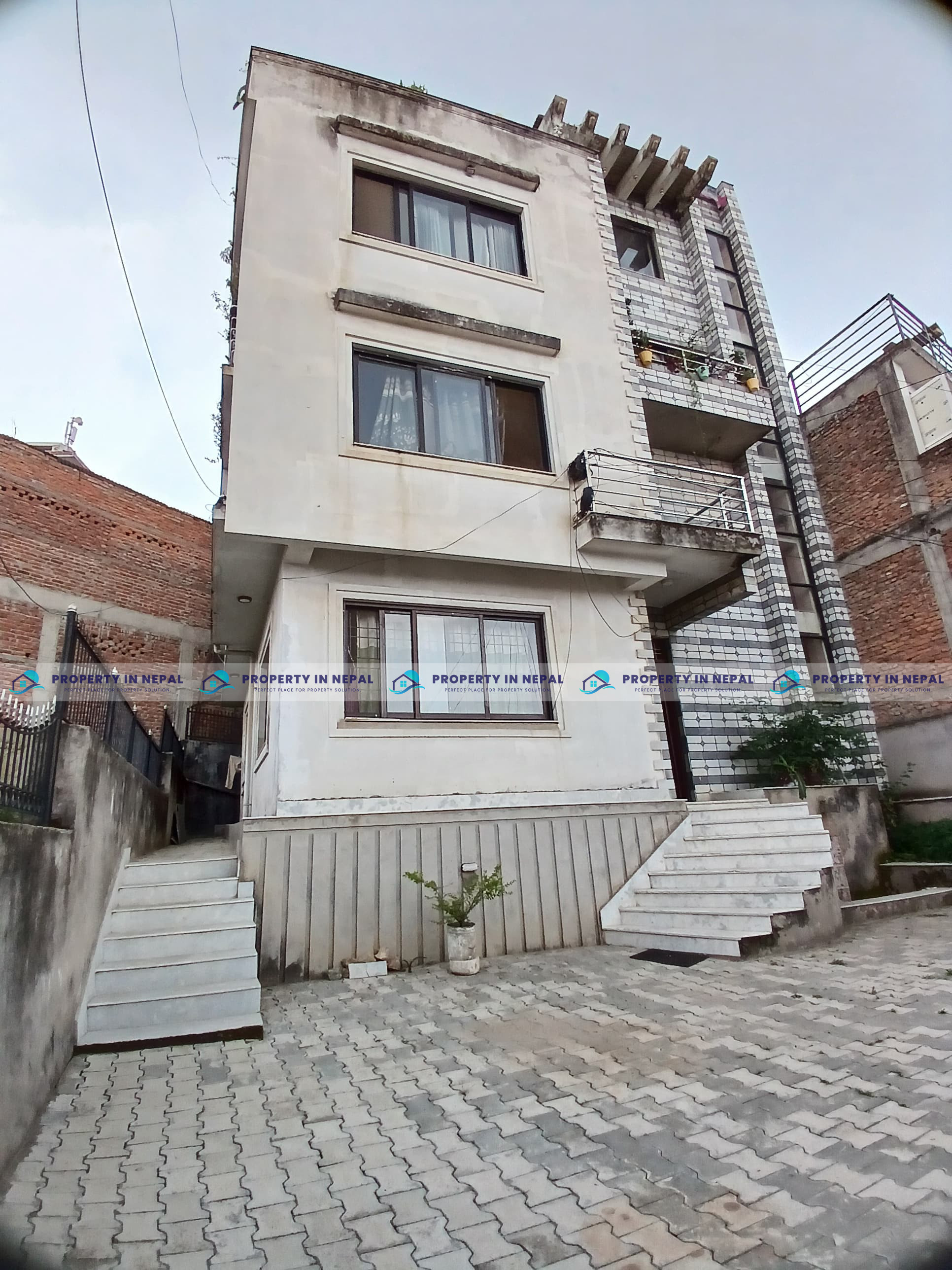 House For Sale At Ochu Height