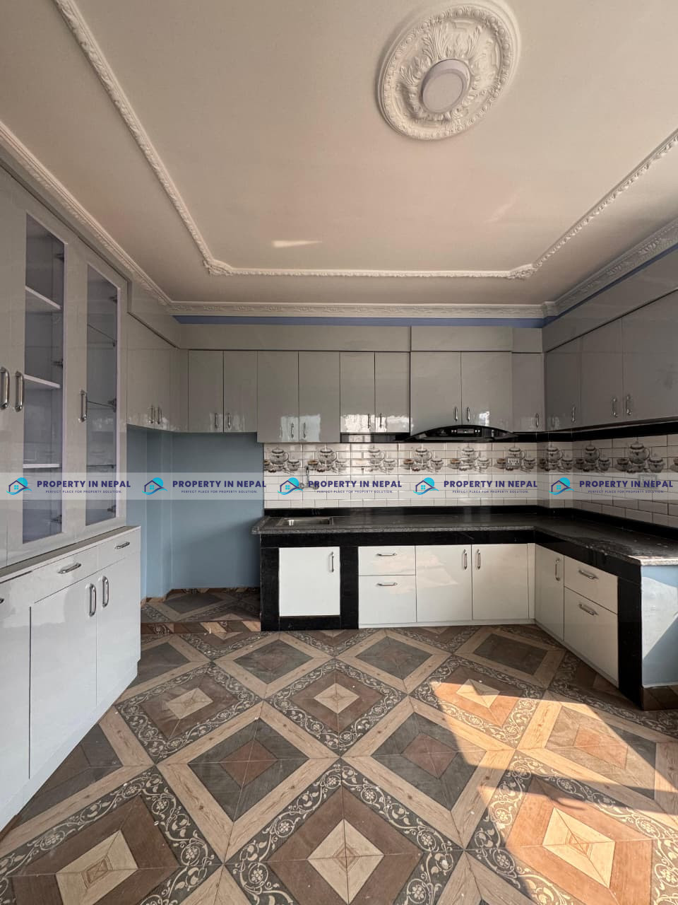 House For Sale at Chasidole image 3